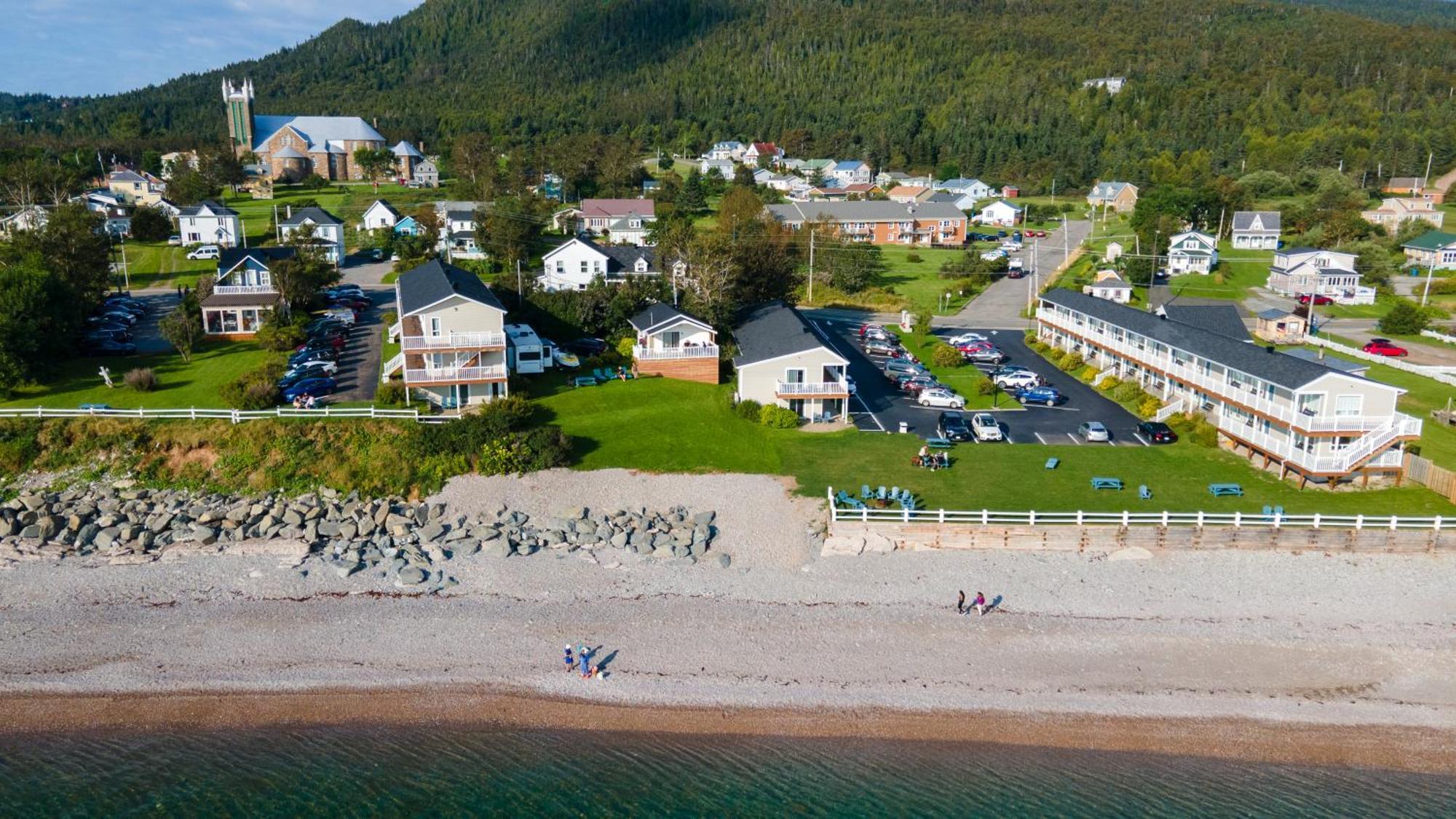 Hotel Les Trois Soeurs Perce Eksteriør bilde
