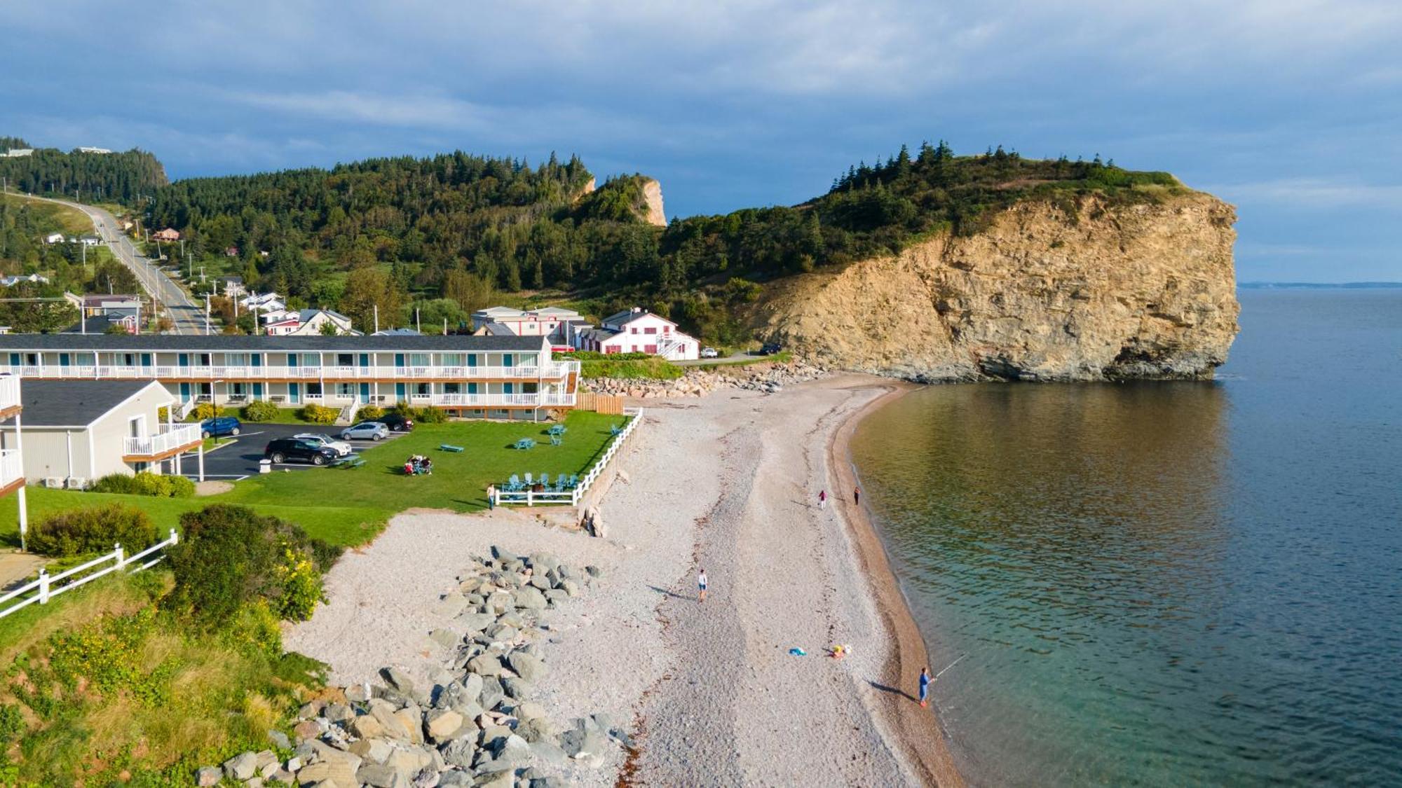 Hotel Les Trois Soeurs Perce Eksteriør bilde